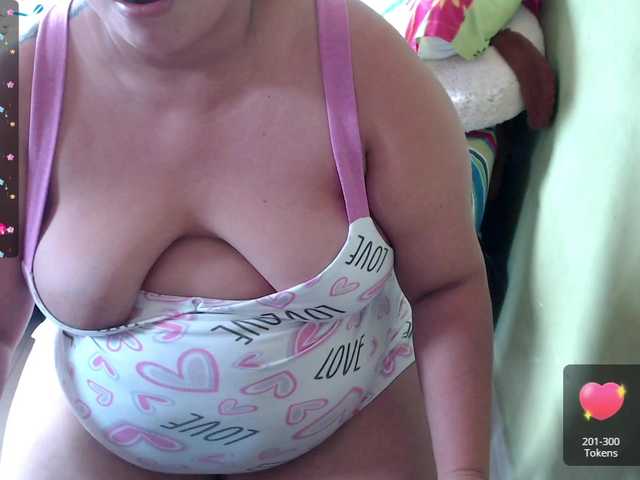 Live sex webcam photo for mia-naughty #276545179