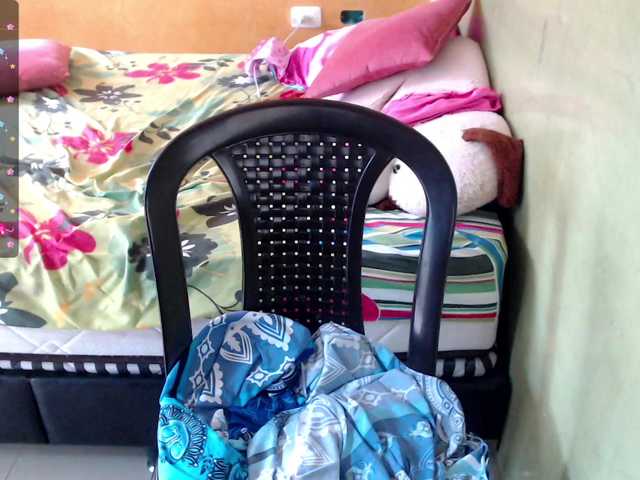 Live sex webcam photo for mia-naughty #276652758