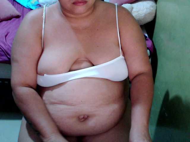 Live sex webcam photo for mia-naughty #276713069