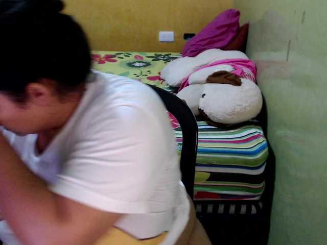 Live sex webcam photo for mia-naughty #276840529