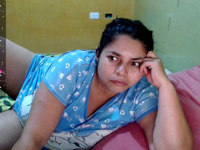 Live sex webcam photo for mia-naughty #276924437