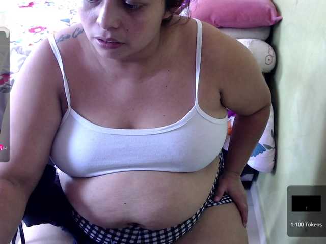 Live sex webcam photo for mia-naughty #277029980