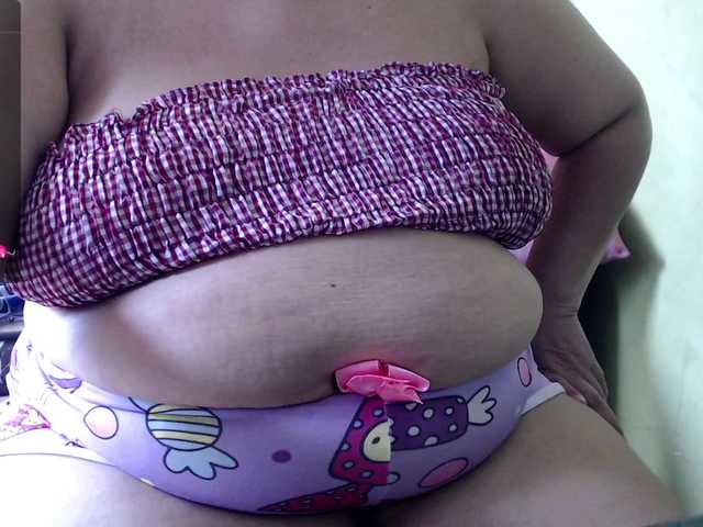 Live sex webcam photo for mia-naughty #277537121