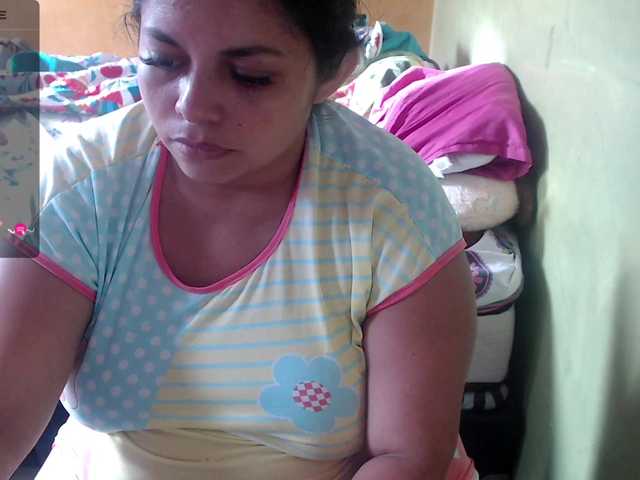 Live sex webcam photo for mia-naughty #277932547