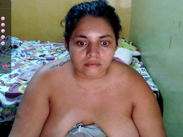 Live sex webcam photo for mia-naughty #277967963