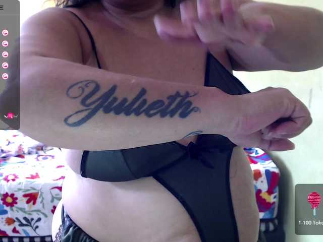 Live sex webcam photo for mia-naughty #277993171