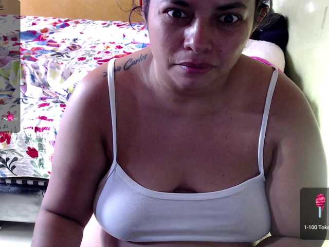 Live sex webcam photo for mia-naughty #277997283