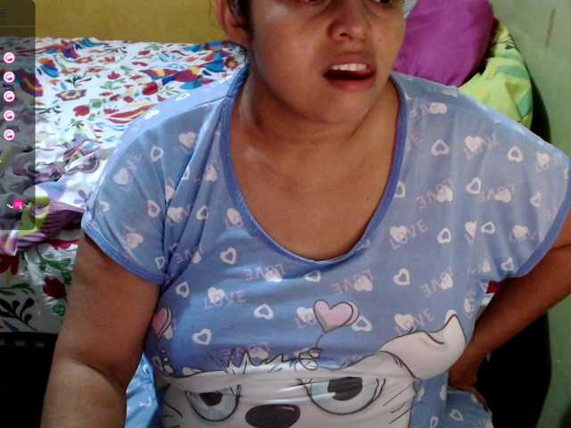 Live sex webcam photo for mia-naughty #278014111