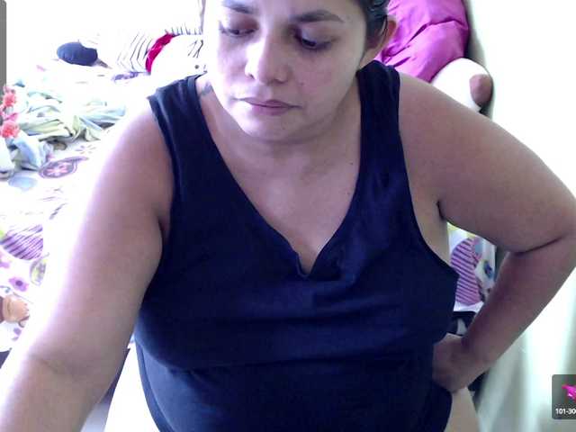 Live sex webcam photo for mia-naughty #289223118