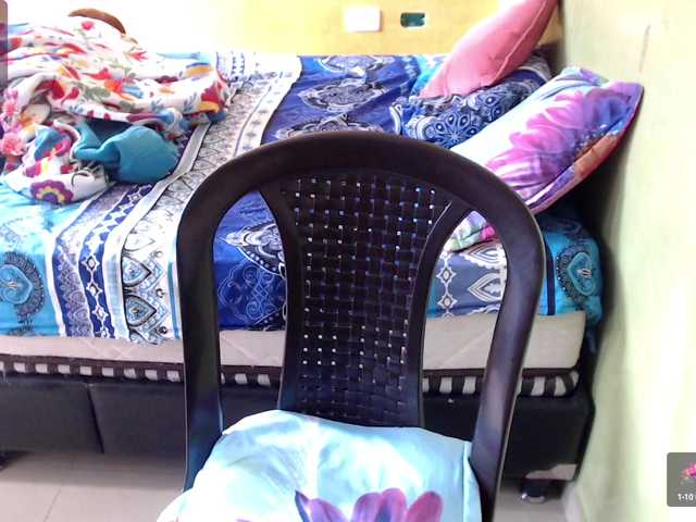 Live sex webcam photo for mia-naughty #289556587