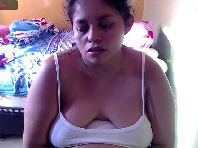 Live sex webcam photo for mia-naughty #289627140