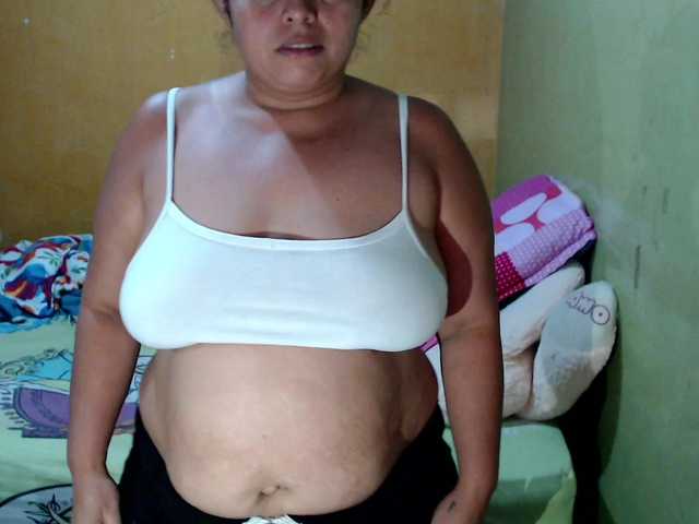 Live sex webcam photo for mia-naughty #289714153