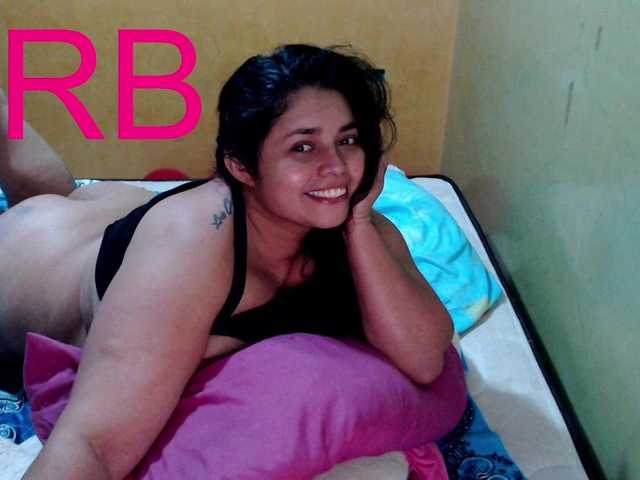 Live sex webcam photo for mia-naughty #290040225