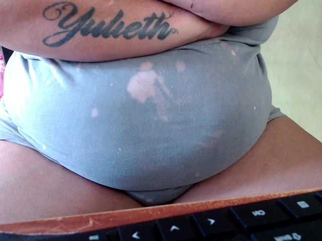 Live sex webcam photo for mia-naughty #290381059