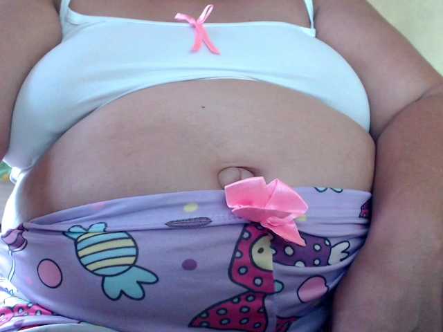 Live sex webcam photo for mia-naughty #290472755