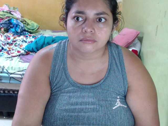 Live sex webcam photo for mia-naughty #290620867