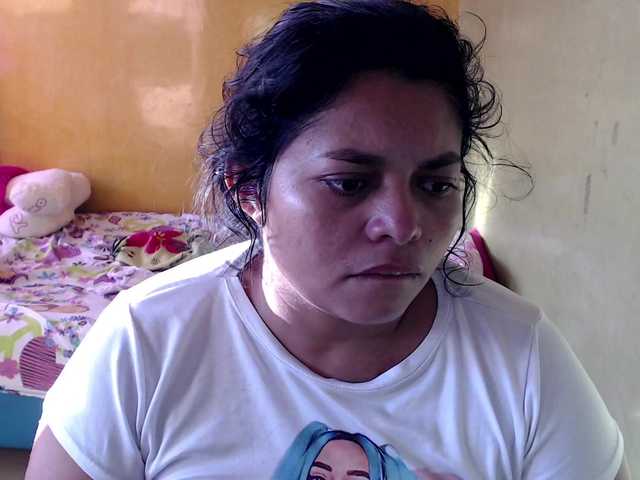 Live sex webcam photo for mia-naughty #290743511