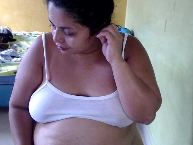 Live sex webcam photo for mia-naughty #290860941