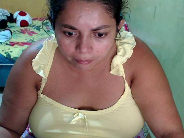 Live sex webcam photo for mia-naughty #290872322