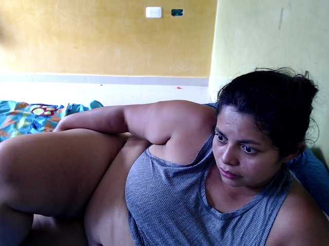 Live sex webcam photo for mia-naughty #290884010