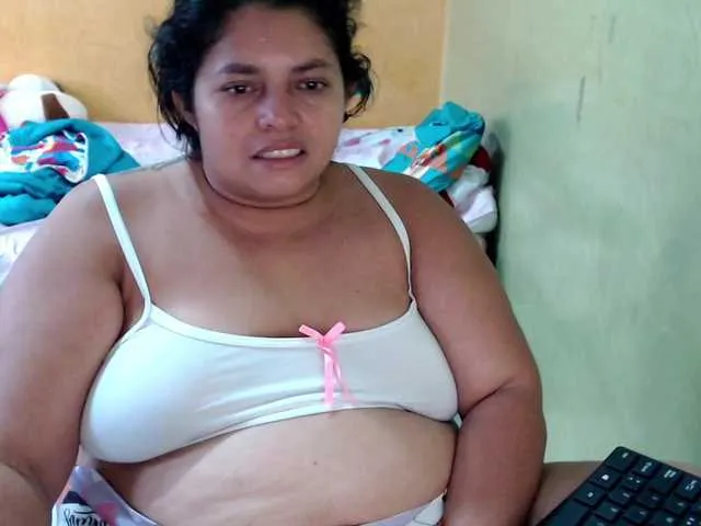 Live sex webcam photo for mia-naughty #291028091