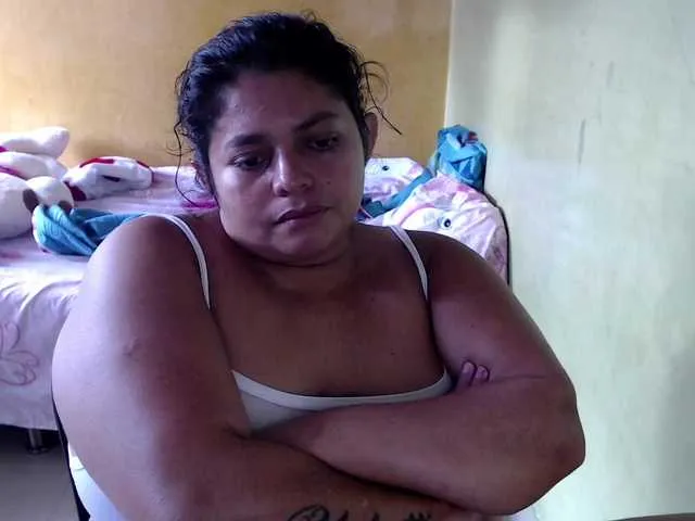 Live sex webcam photo for mia-naughty #291035774