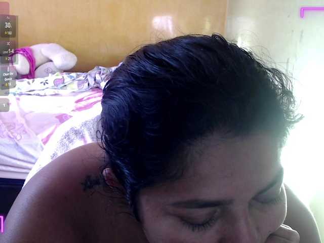 Live sex webcam photo for mia-naughty #291410703