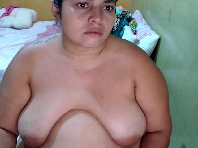 Live sex webcam photo for mia-naughty #291462378