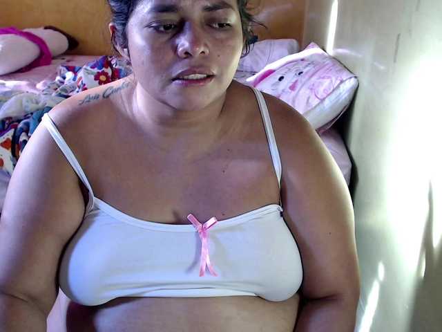 Live sex webcam photo for mia-naughty #291472951