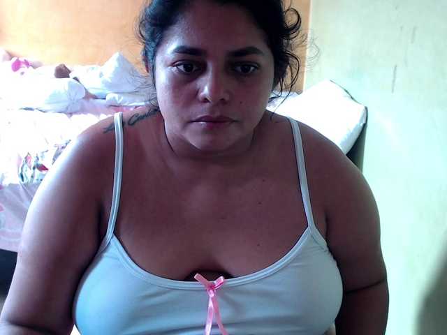 Live sex webcam photo for mia-naughty #291740963