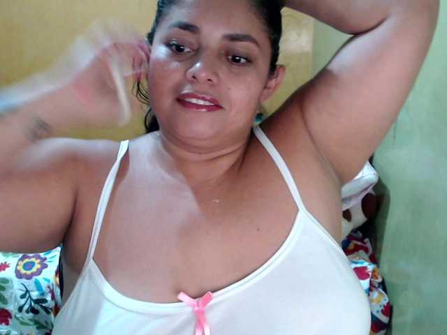 Live sex webcam photo for mia-naughty #291856151