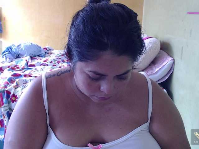 Live sex webcam photo for mia-naughty #292129588