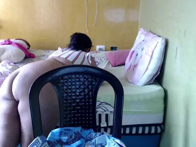 Live sex webcam photo for mia-naughty #292169118