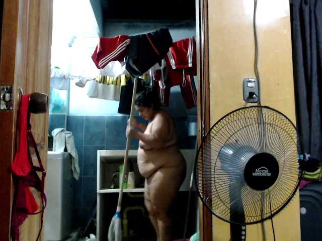 Live sex webcam photo for mia-naughty #292238778