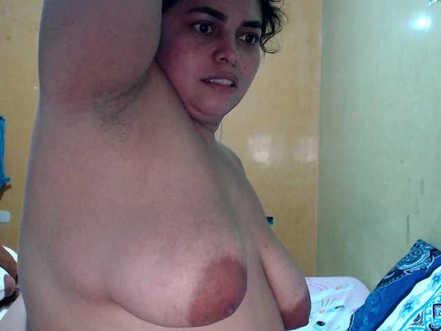 Live sex webcam photo for mia-naughty #292331926