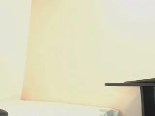 Live sex webcam photo for Mia-parker #178597870