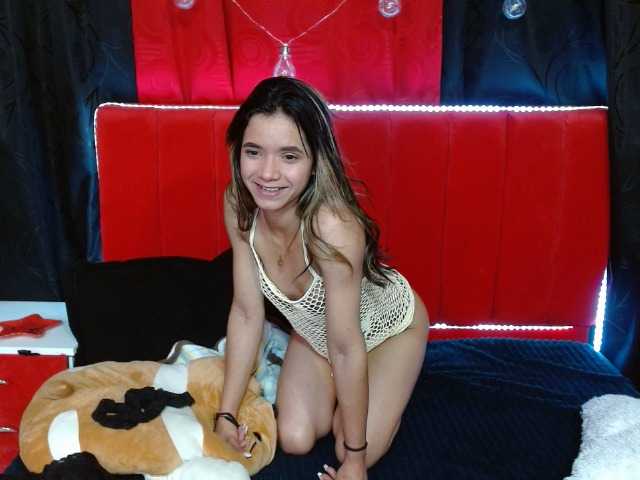 Live sex webcam photo for mia-priince #272211491