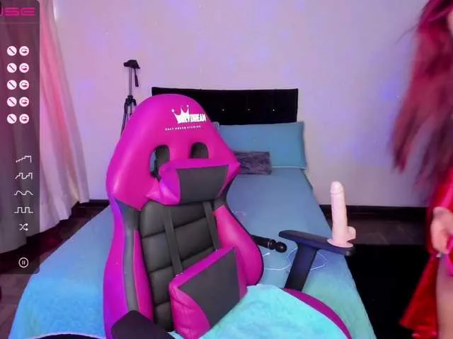 Live sex webcam photo for mia-red #274311372