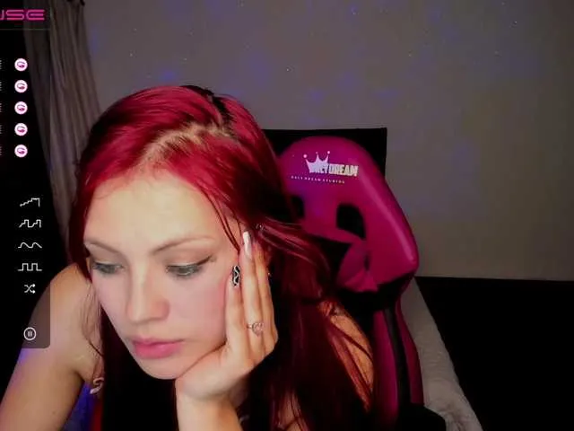 Live sex webcam photo for mia-red #274427510