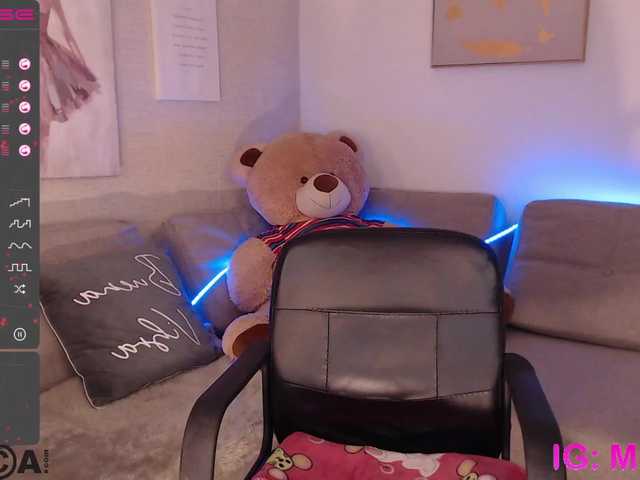 Live sex webcam photo for mia-se #272970905