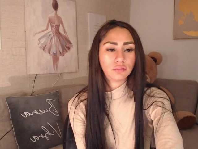 Live sex webcam photo for mia-se #273042988