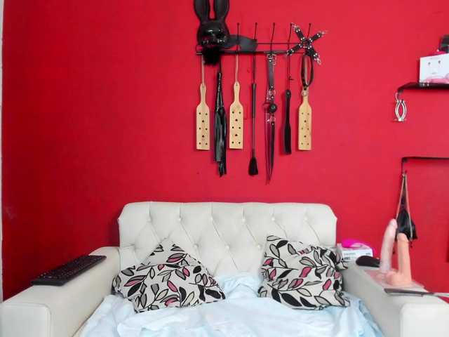 Live sex webcam photo for mia-sophiia #278284456