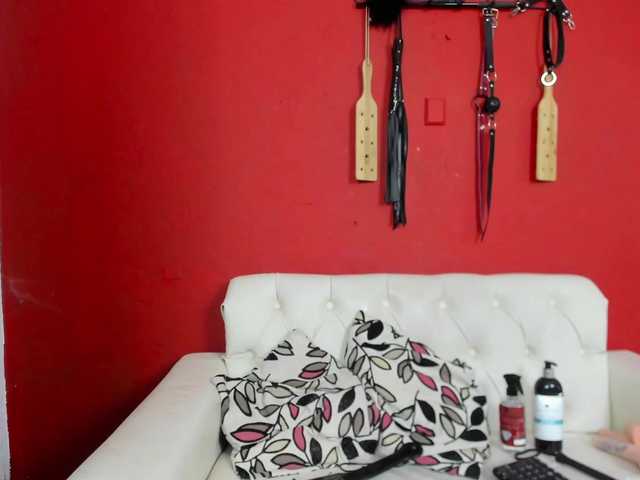 Live sex webcam photo for mia-sophiia #278290585