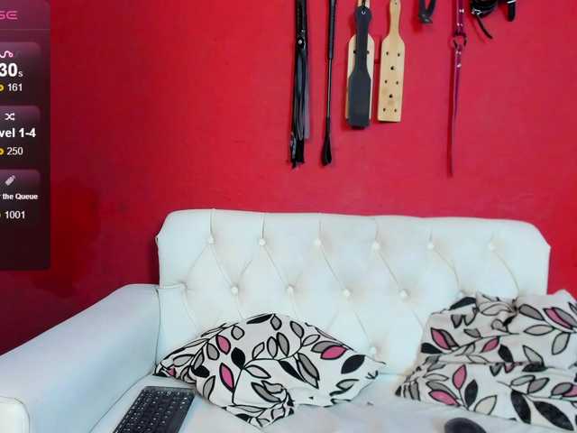 Live sex webcam photo for mia-sophiia #289498957