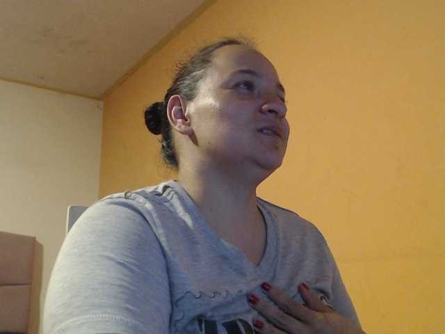 Live sex webcam photo for miaabrownn2 #290449944