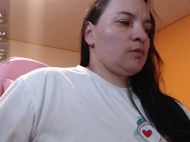Live sex webcam photo for miaabrownn2 #291087171