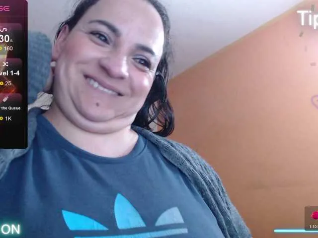 Live sex webcam photo for miaabrownn2 #291263604