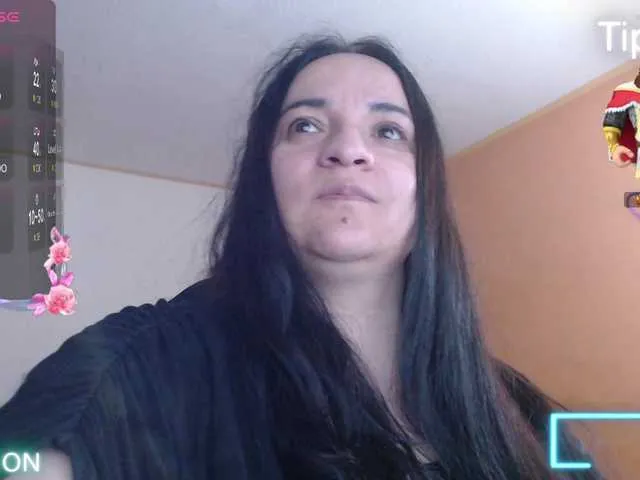 Live sex webcam photo for miaabrownn2 #291303307