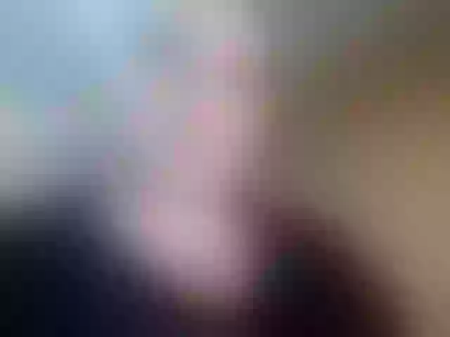 Live sex webcam photo for miaabrownn2 #291997773