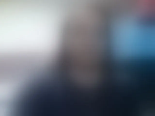 Live sex webcam photo for miaabrownn2 #293486150